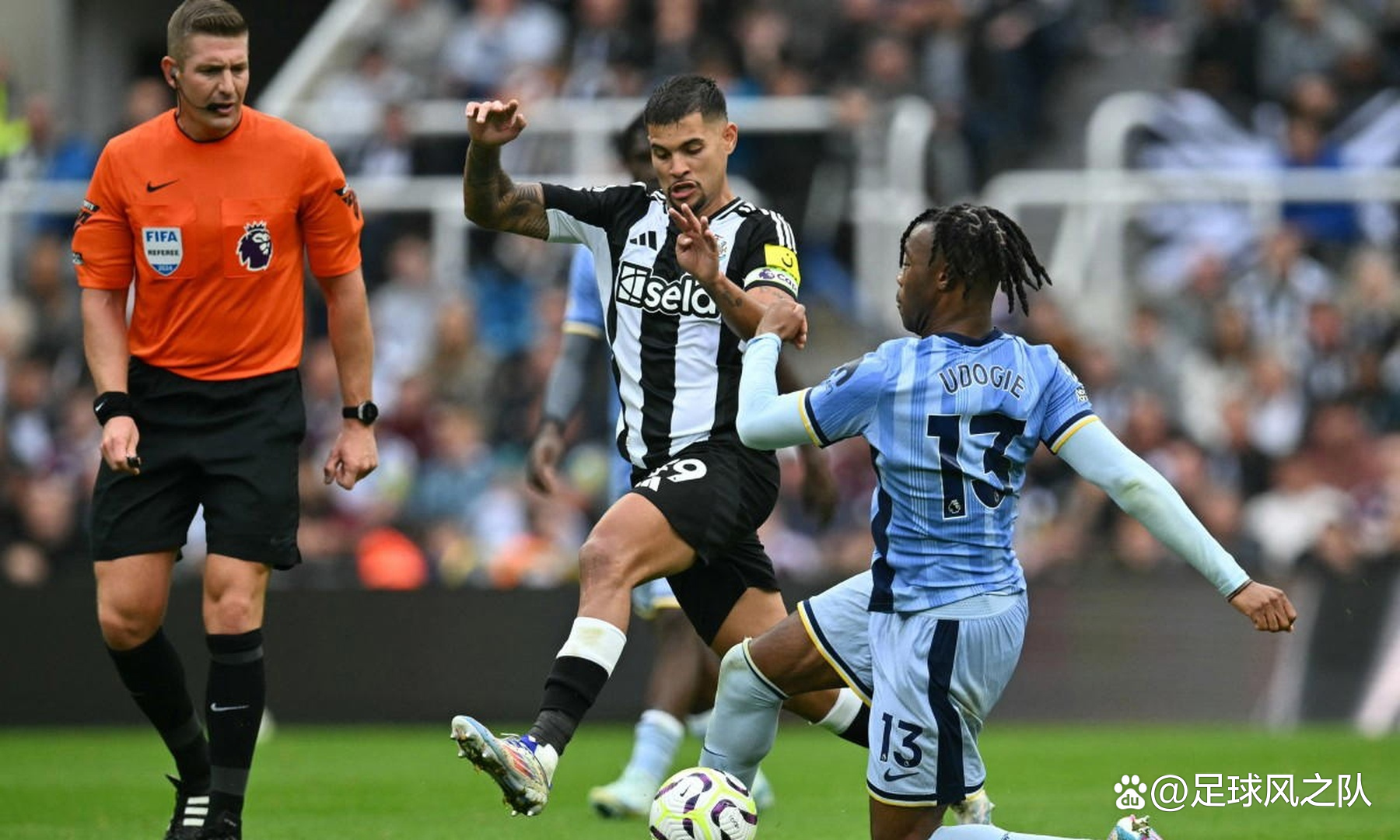 开云网站-今晚德甲焦点战；纽卡斯尔回应争议；赛场秩序良好；临场指挥获称赞的简单介绍
