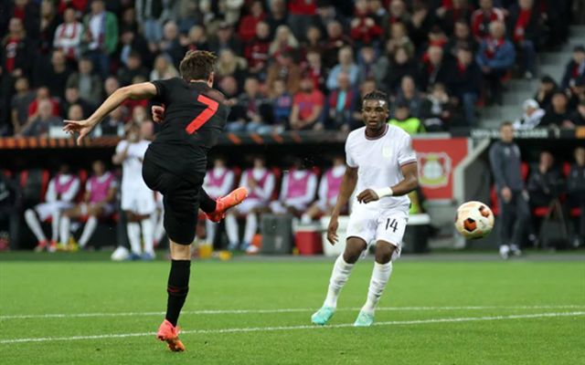 开云-冲刺阶段西汉姆豪取连胜——欧联节点到来，引发热议，身体对抗强度拉满的简单介绍